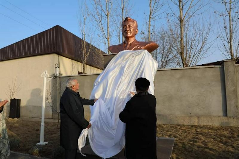 Порно: Боқ есектен шығып, анусқа түседі. Желідегі қорқынышты порно