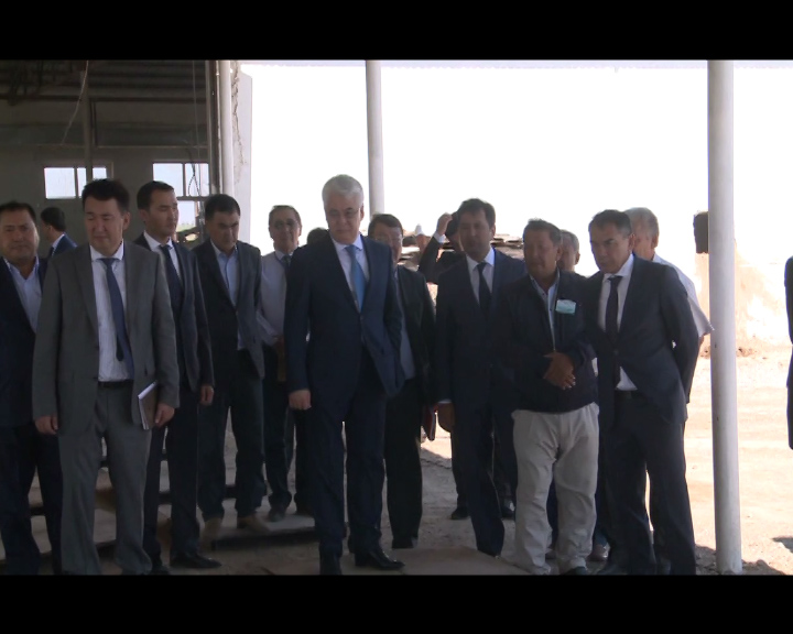 Халық қалаулылары «ҚР Конституциясына — 20 жыл» мерекелік медалін тағынды