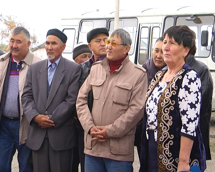  Балалар жазушысы,  журналист Толымбек Әбдірайымға туған елі ерекше құрмет көрсетті