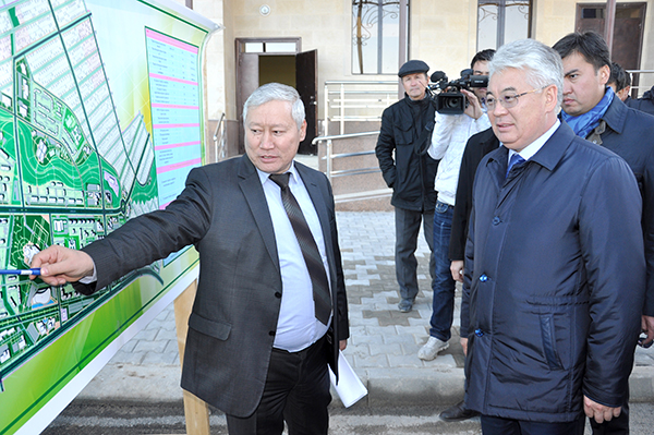 Облыс әкімі әкімшілік-іскерлік орталығындағы құрылыс нысандарын аралады