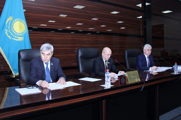 Облыс депутаттары өңір бюджетін бекітті