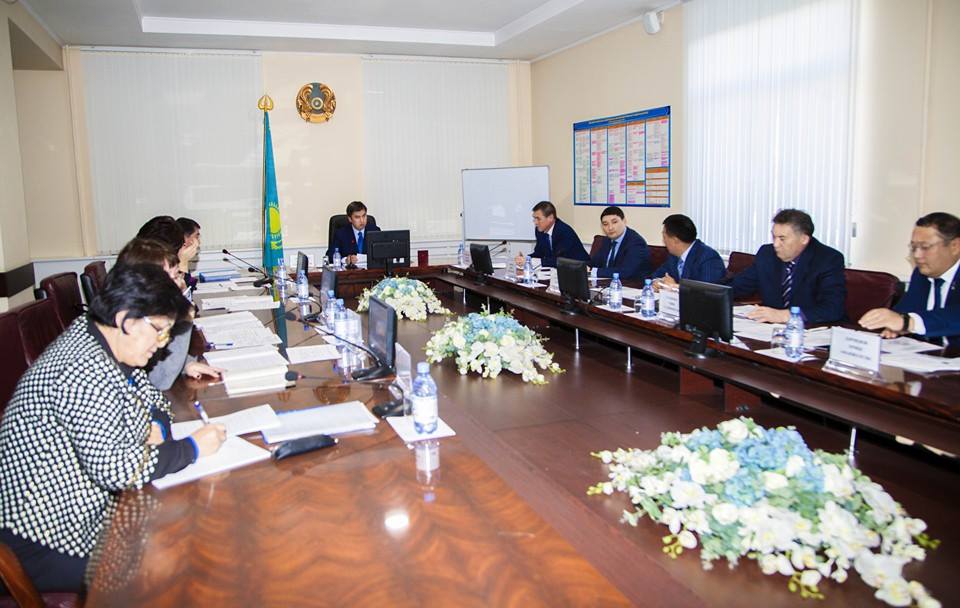 Шымкентте ашық конкурспен екі мектеп директоры тағайындалды