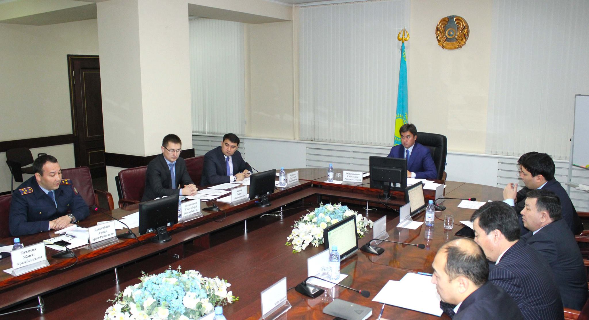 Шымкенттегі той көліктерінің әрекеті қала әкімінің ашуын тудыруда