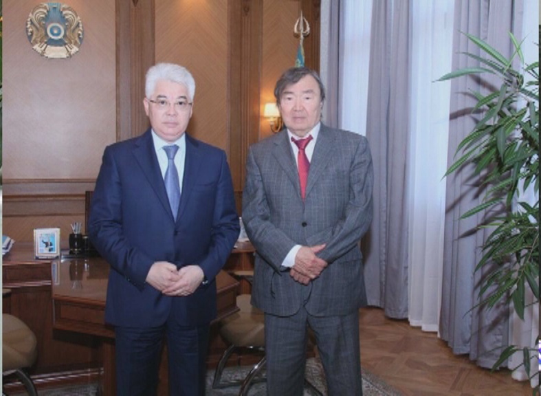 Олжас Сүлейменов Шымкентке келді