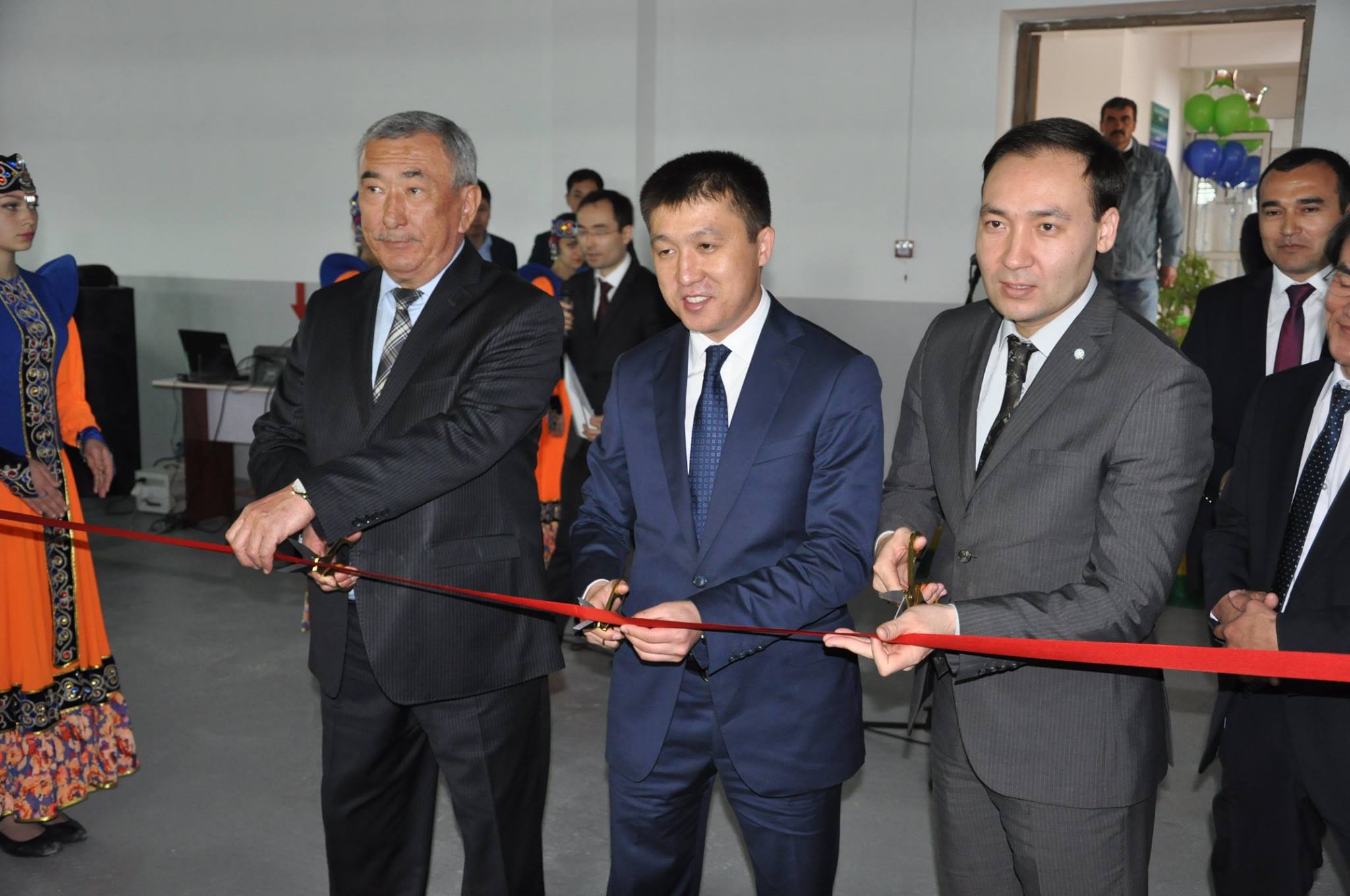 Шымкентте қолғап шығаратын зауыт өз жұмысын бастады