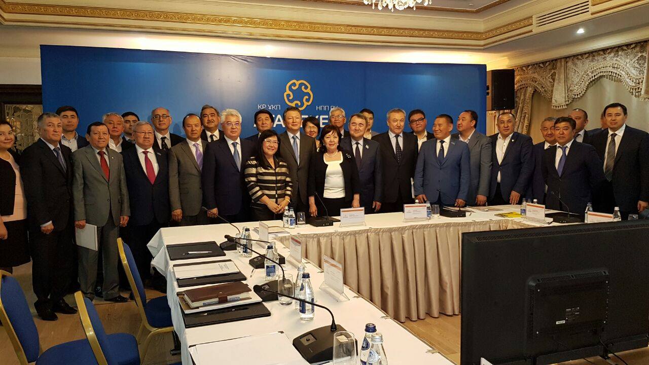 Тимур Құлыбаев оңтүстік кәсіпкерлерімен кездесті