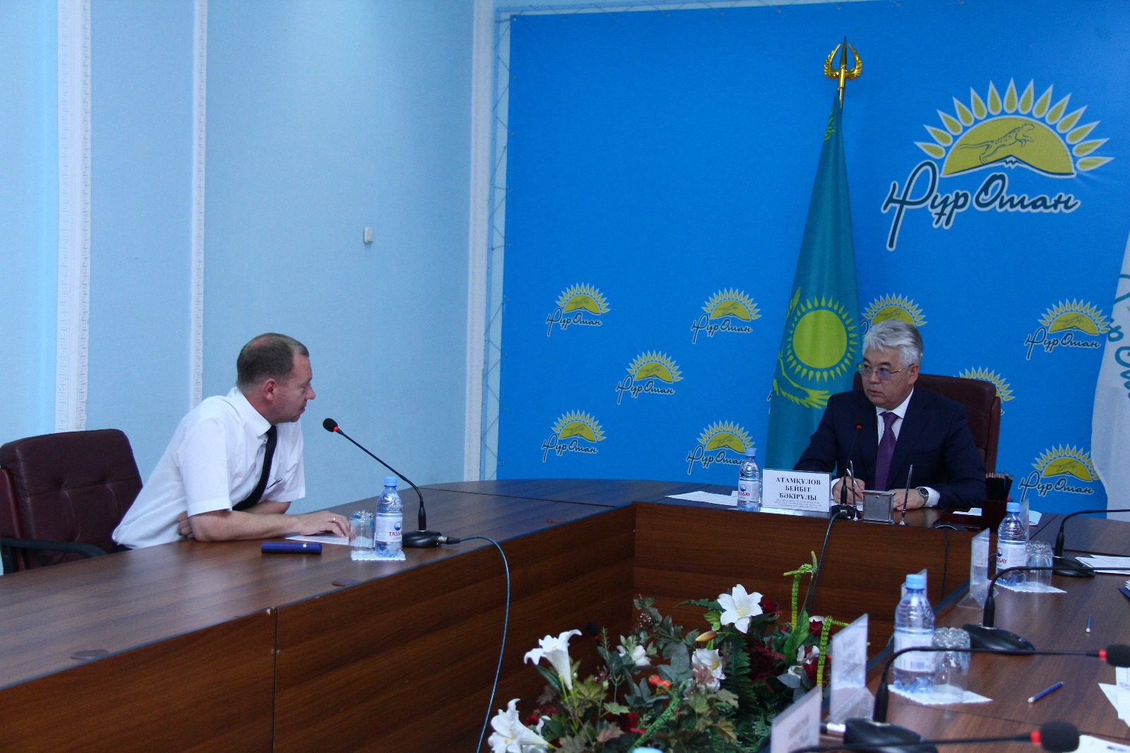 ОҚО әкімі азаматтарды жеке мәселелері бойынша қабылдады