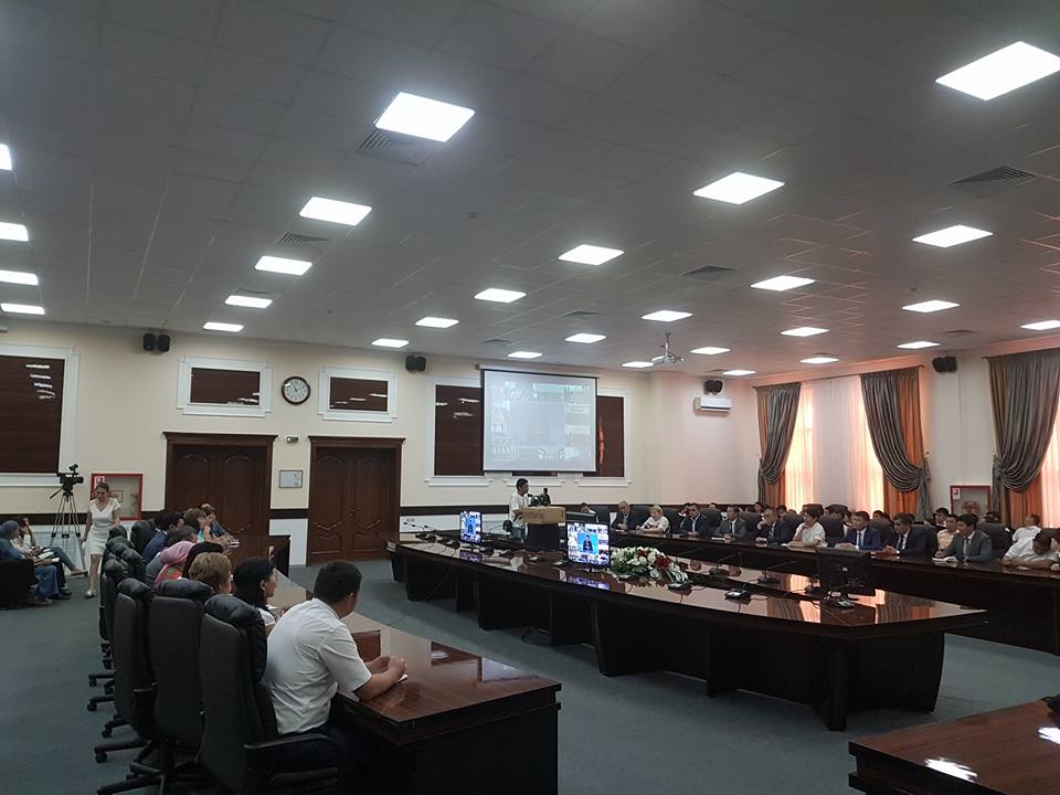 Мемлекеттік қызмет істері министрі Талғат Донақов халық алдында  есеп берді