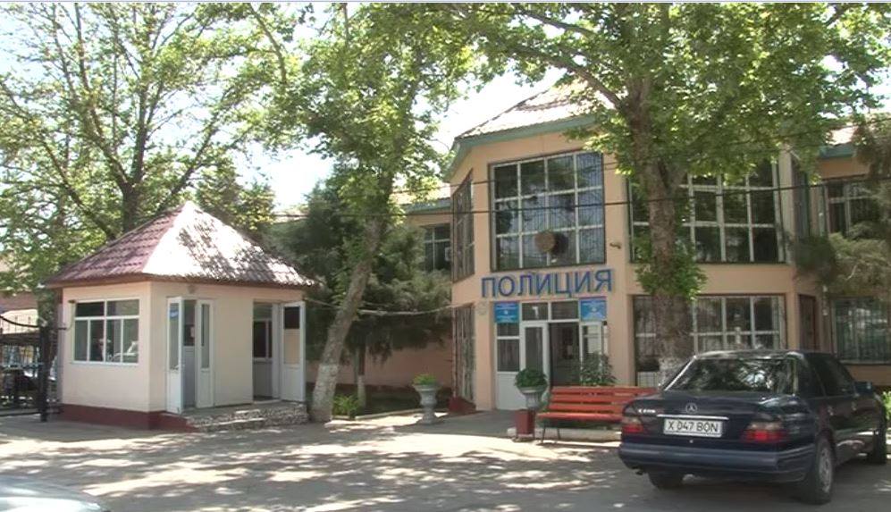 Полицейлер букмекерлік кеңсеге шабуыл жасаған күдіктілерді қолға түсірді