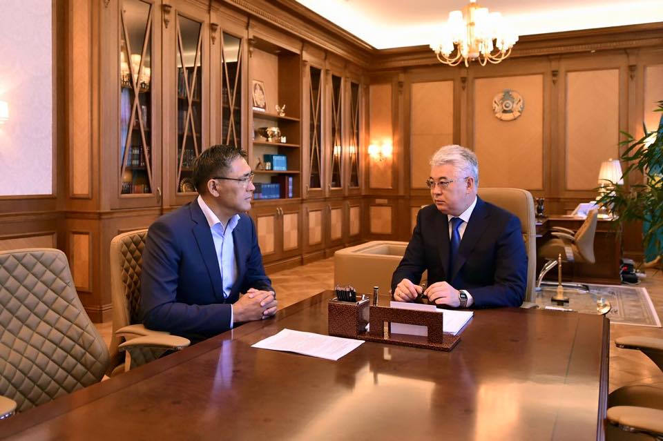 ОҚО әкімі комитет төрағасымен өңірдегі жолдардың жағдайын талқылады