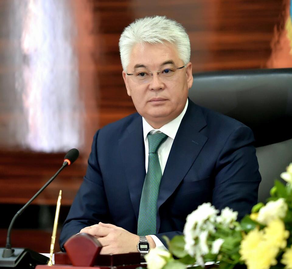 Облыс әкімі мәслихат депутаттарына есеп берді