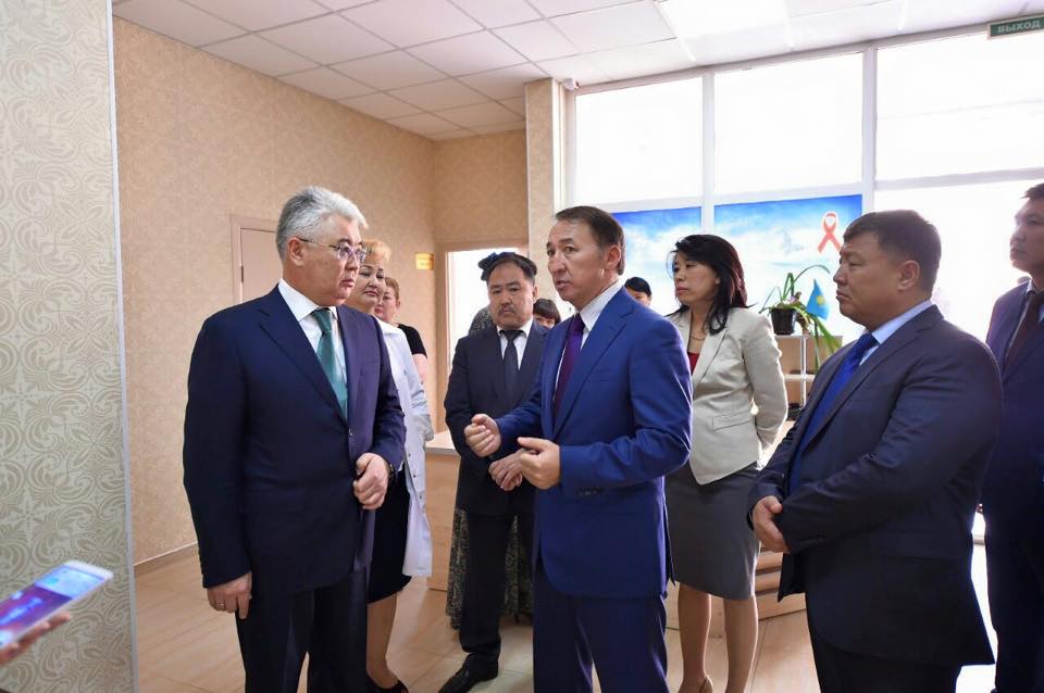 ОҚО әкімі «Болашақ» ақпараттық-оңалту орталығында болды