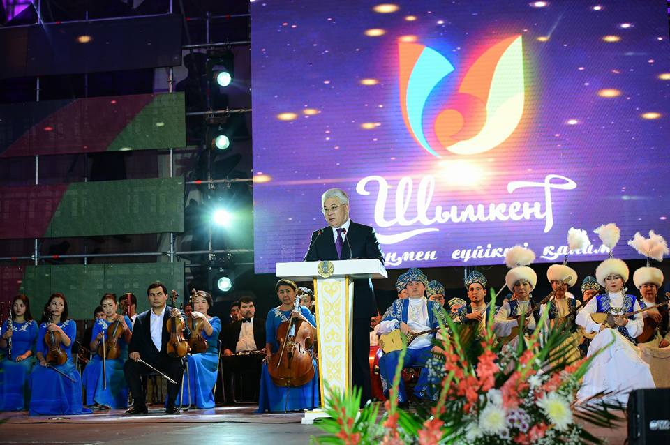 Шымкенттіктер қала күнін атап өтті