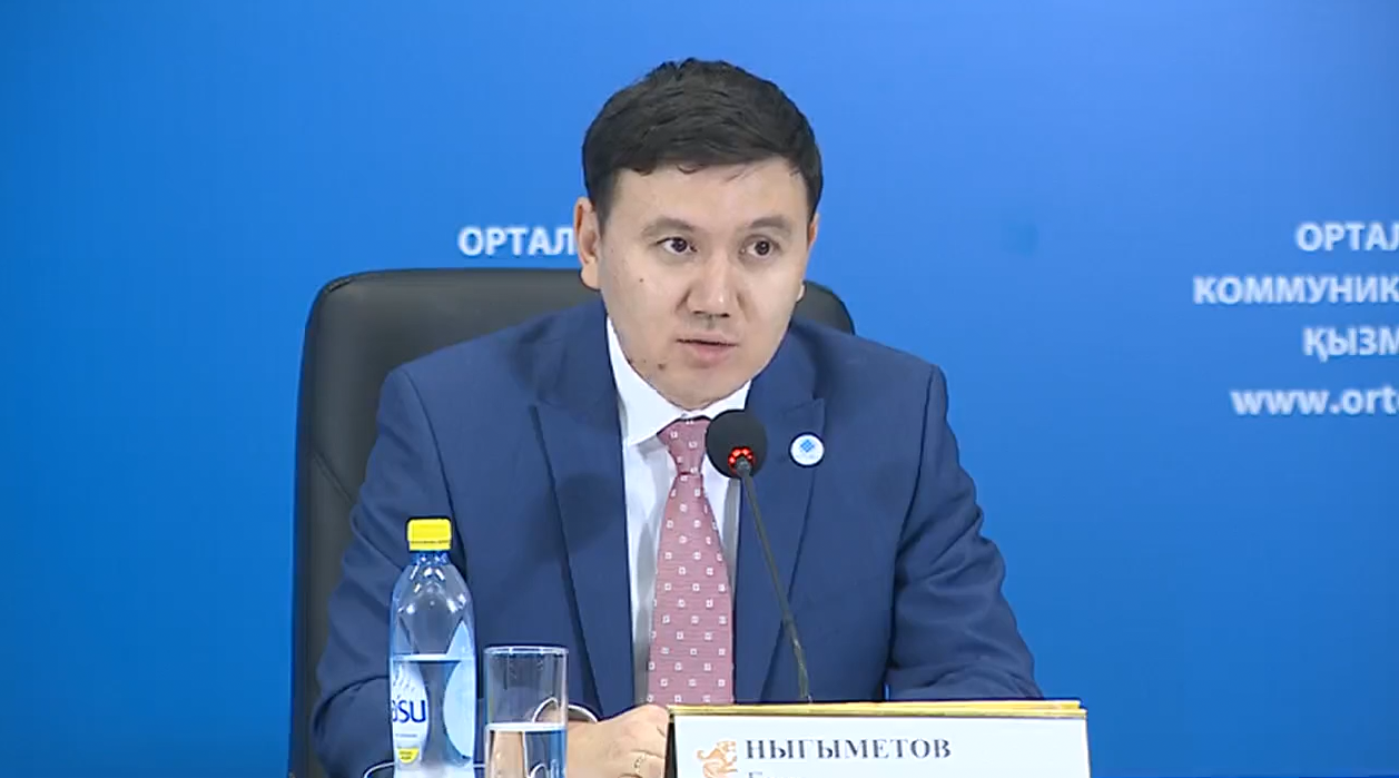 Қапал батыр көшесіндегі көпірдің бір жағы пайдалануға берілді