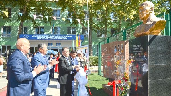 Равняясь на легенд