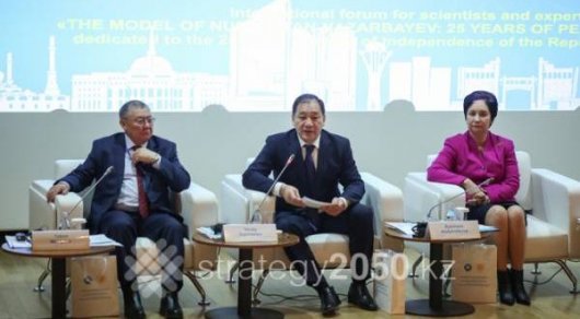 Мемхатшы: Қазақстан ядролық қарудан бас тарту арқылы халықаралық саясатқа жаңа стандарт әкелді