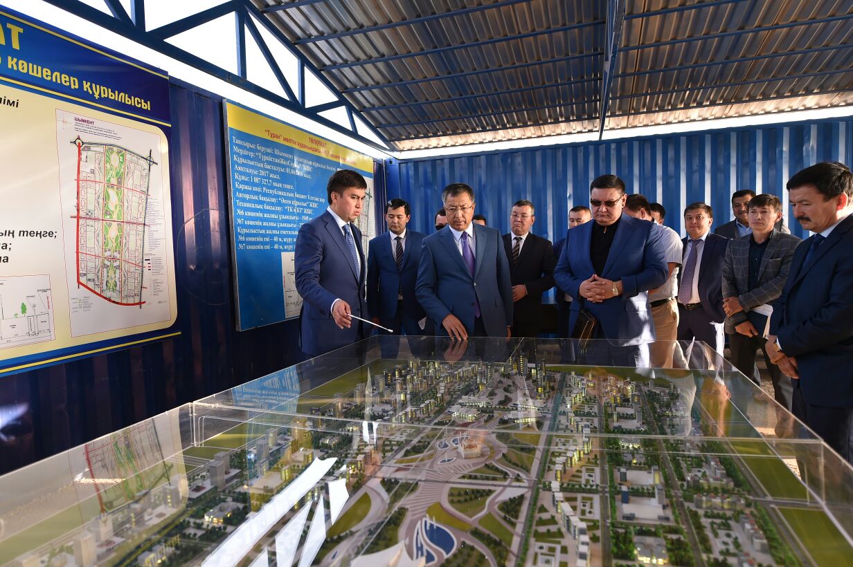 Облыс әкімі Шымкенттегі құрылыс нысандарын аралады