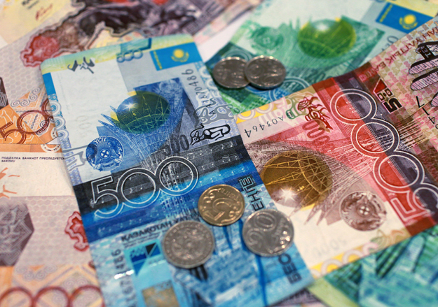 Оқушыларынан ақша жинаған мұғалімдер қатаң жазаға ұшырайды