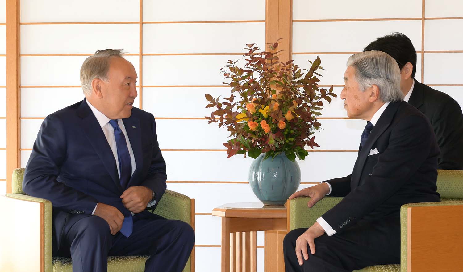 Елбасы Жапония Императоры Акихитомен кездесті