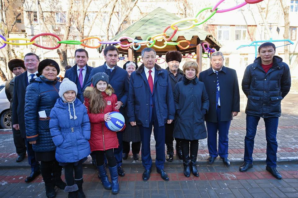 Шымкенттің аулалары Тәуелсіздіктің 25 жылдығына орай жарықтандырумен 100 пайыз қамтамасыз етіледі