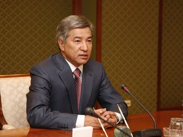 Еліміздегі халықтың көңілінен шыққан шенеуніктер кім?