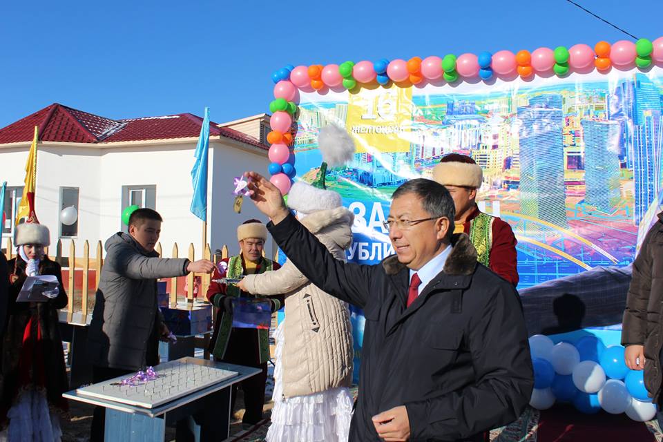 Созақта 50 отбасы қоныс тойын тойлады