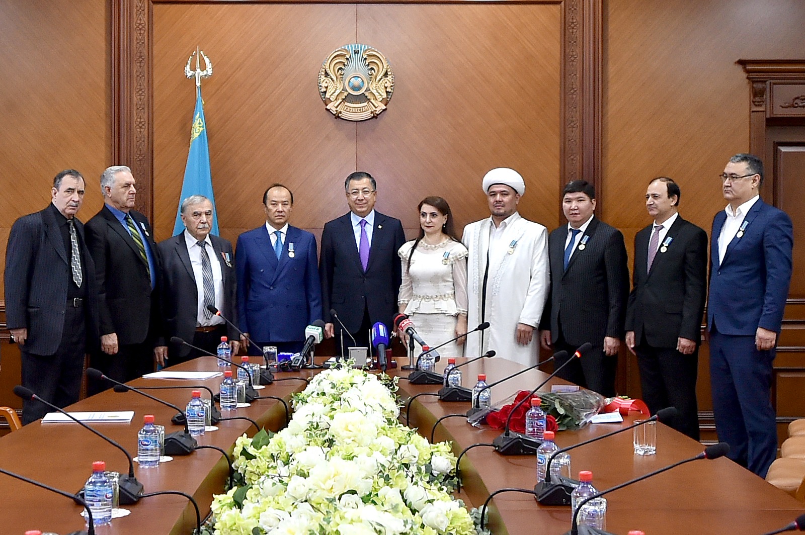 ОҚО-да бірқатар азаматтар мерекелік медальмен марапатталды