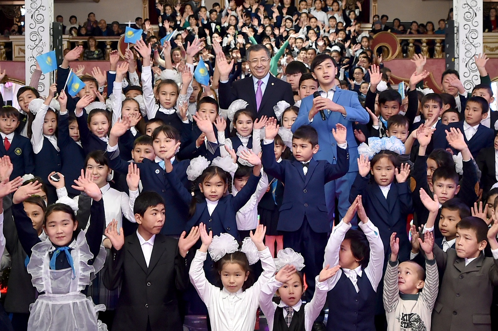 Оңтүстікте «Бар мейіріміміз — балаларға!» атты қайырымдылық шарасы өтті