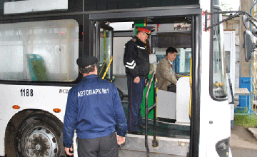 ОҚО полицейлері «Автобус» іс-шарасының барысында бір күнде ЖЖЕ-нің 150-ден астам бұзушылығын анықтады