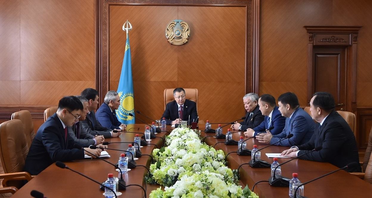 Жансейіт Түймебаев ҚР Парламенті Мәжілісінің депутаттарымен кездесті