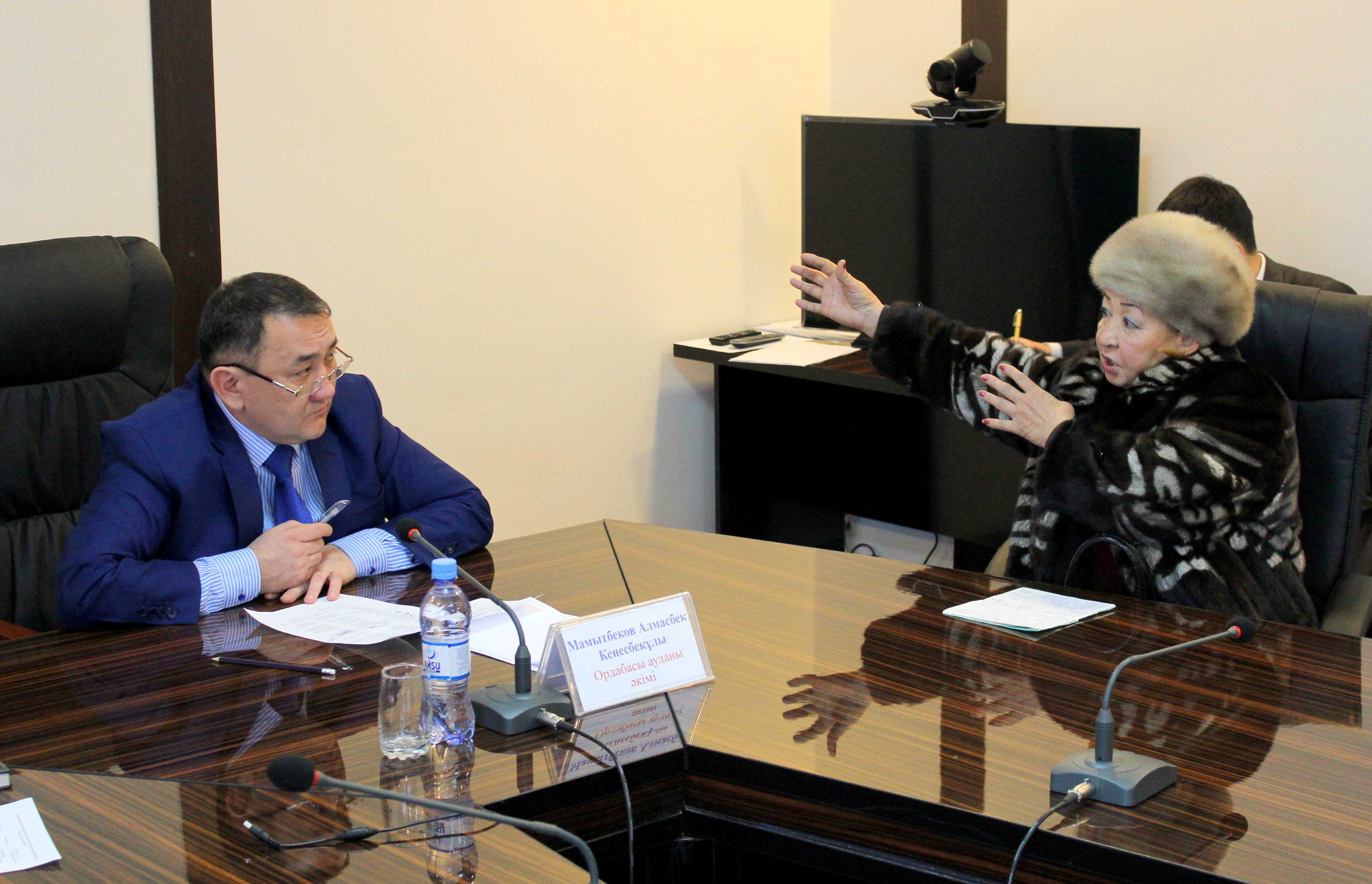 ТҰРҒЫНДАР ӘКІМНІҢ КӨМЕГІНЕ ЖҮГІНДІ