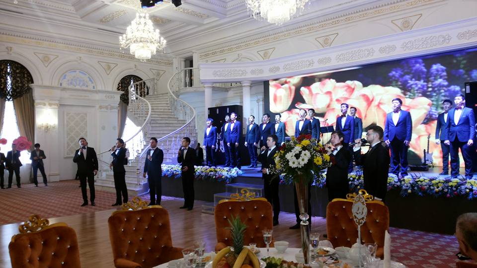 Оңтүстікте басқарма басшылары хормен ән айтты