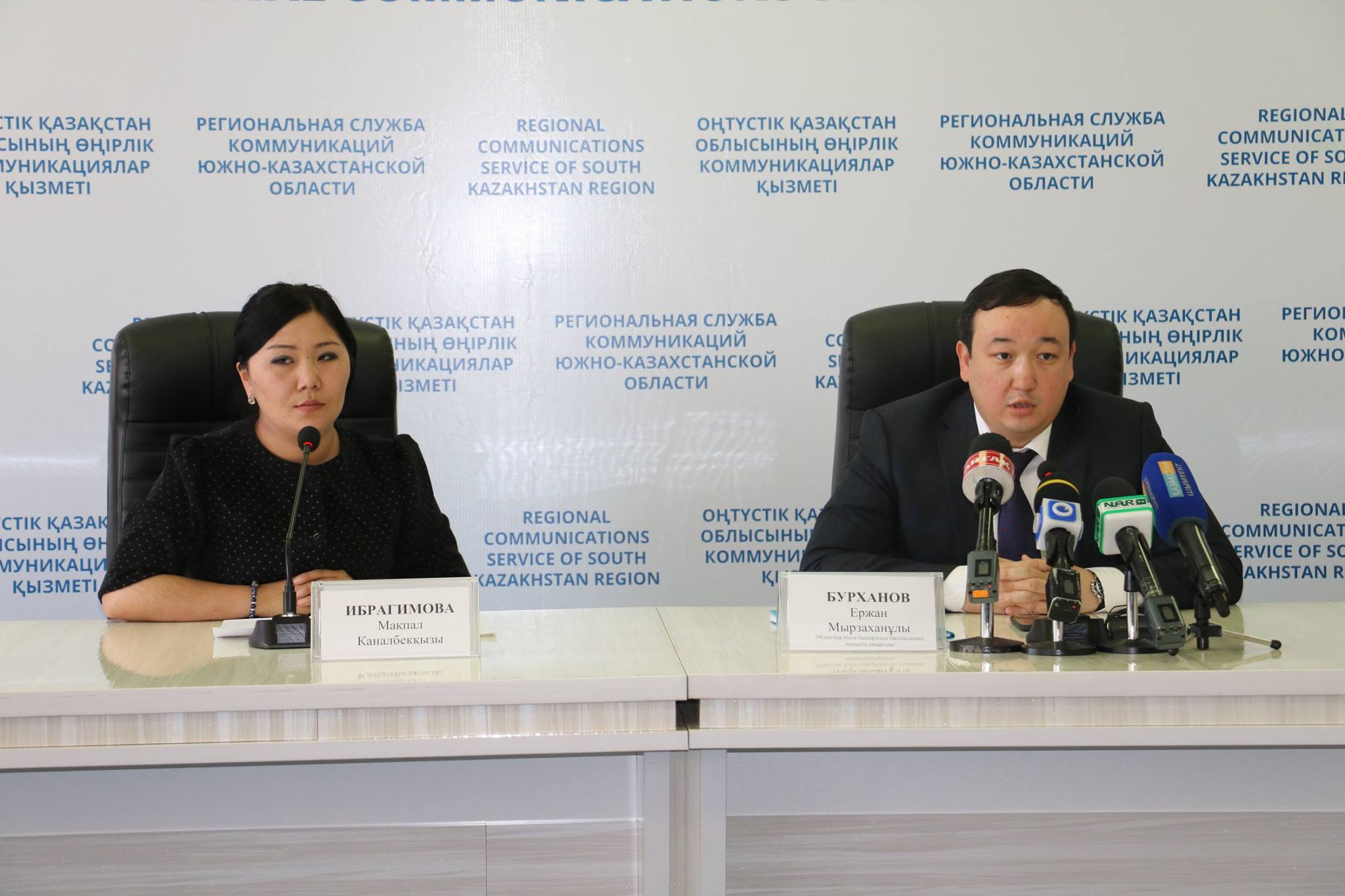 2017 жылдың бітіруші түлектері өз білімдерін жаңаша форматта дәлелдейді