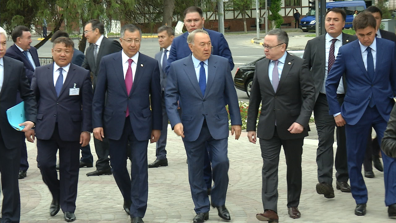 Елбасы Шымкентте «Қазақ еліне мың алғыс!» монументінің ашылуына қатысты