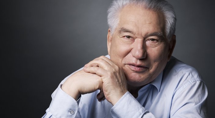 Одному из скверов Москвы присвоят имя Чингиза Айтматова