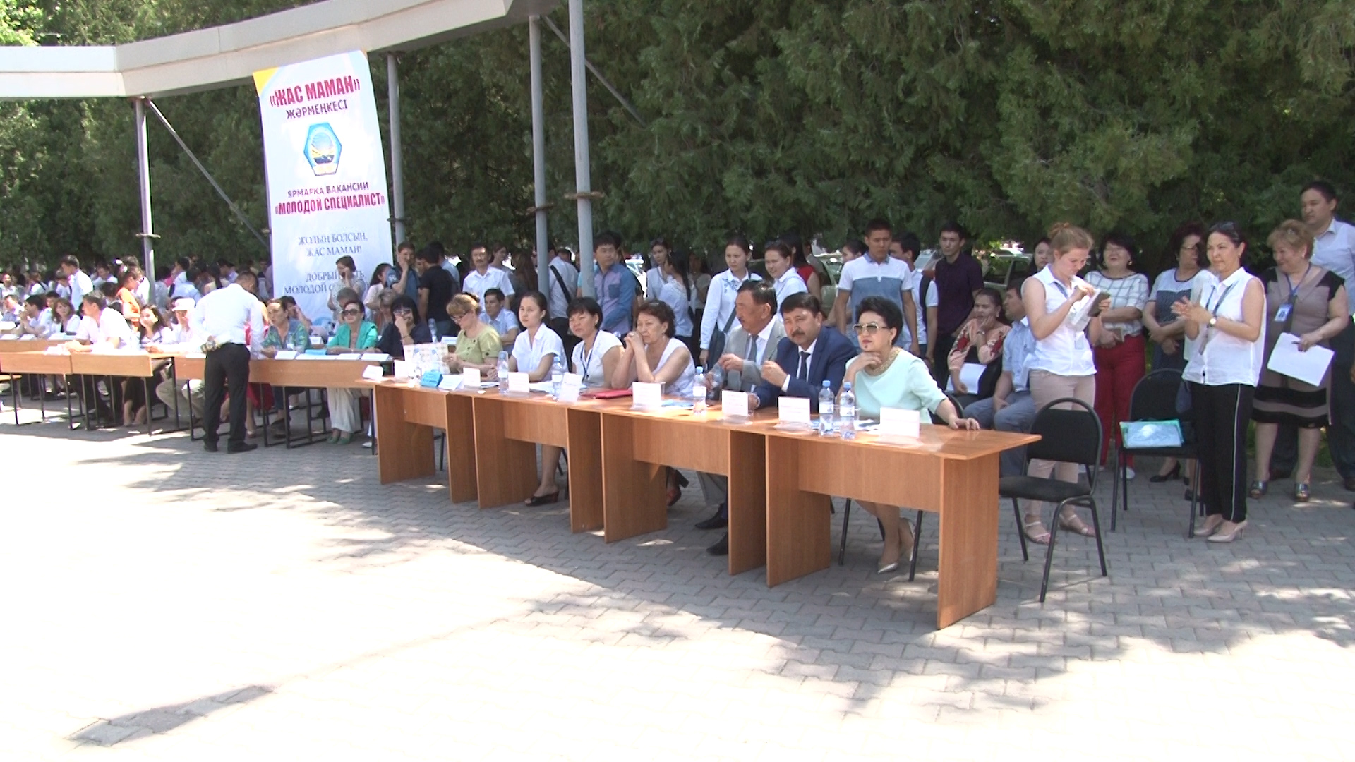 «Жас маман-2017» жәрмеңкесінде бос жұмыс орындары ұсынылды