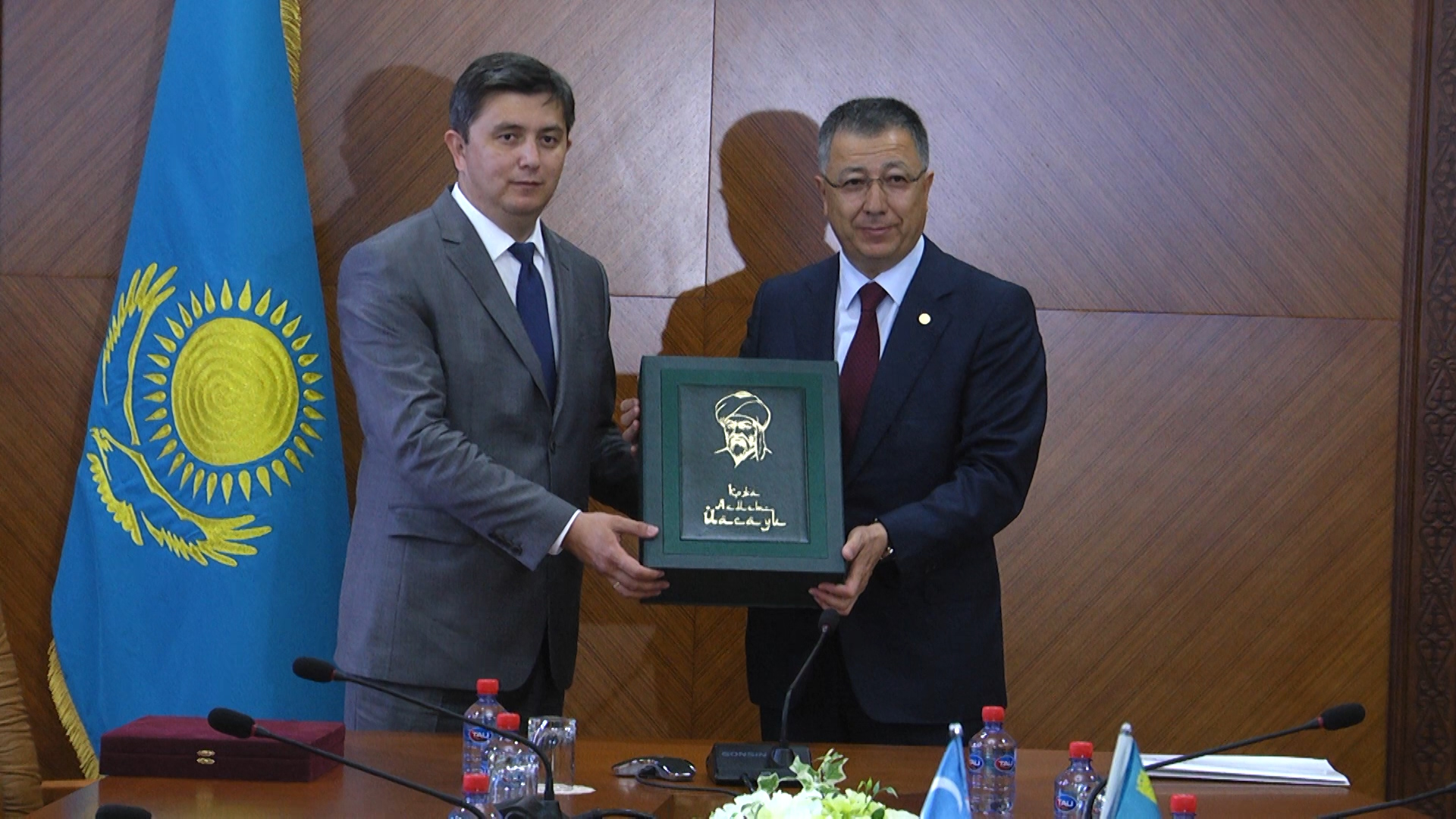 ОҚО-да алғаш рет Ташкент қаласының тауар өндірушілерінің көрмесі өтуде