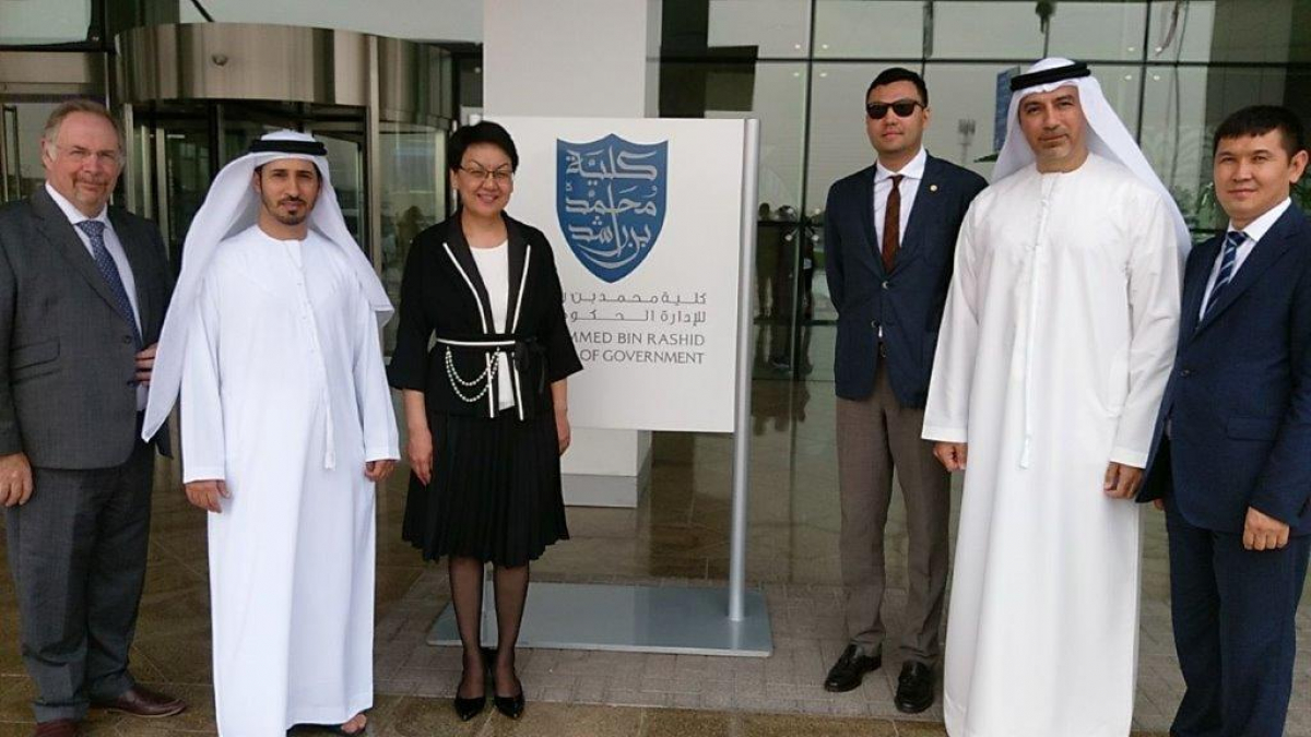 Дубайдың Қоғамдық кітапханасында қазақ әдебиеті бөлімі ашылды