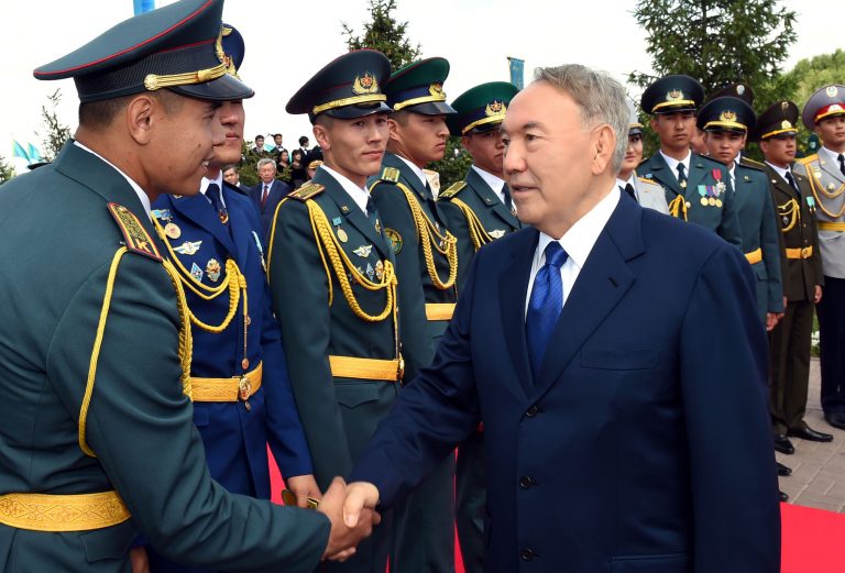 Президент әскерилердің жалақысын көтерді