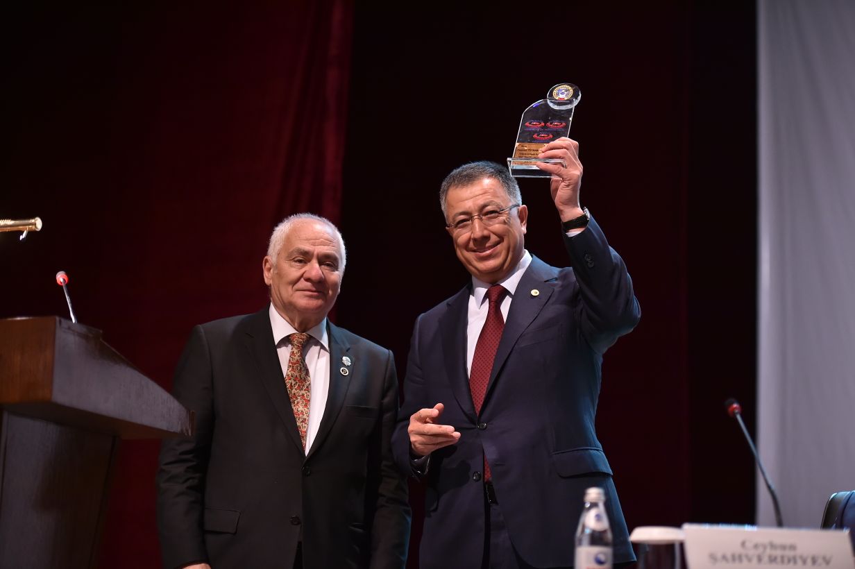 Жансейіт Түймебаев «2016 жылдың үздік дипломат-елшісі» атанды