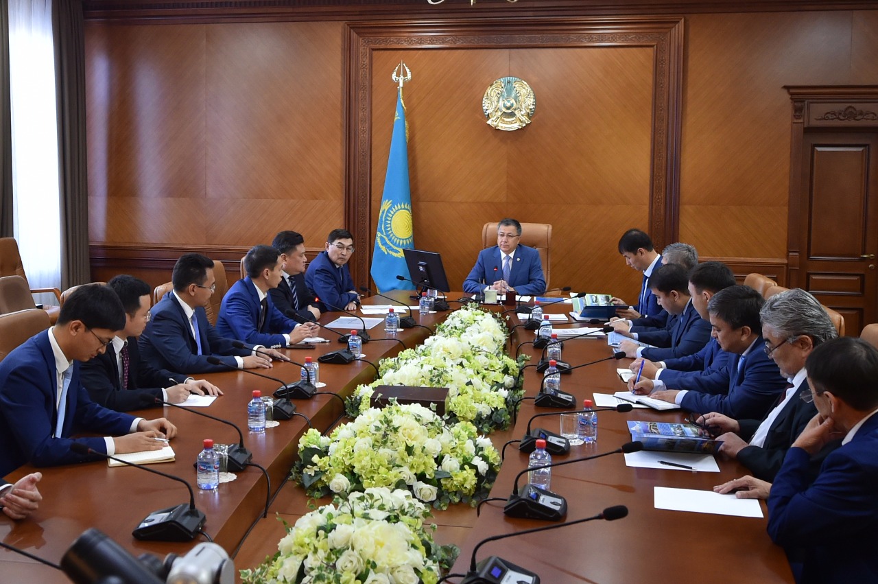 Шымкентте зәулім үйлер бой көтереді