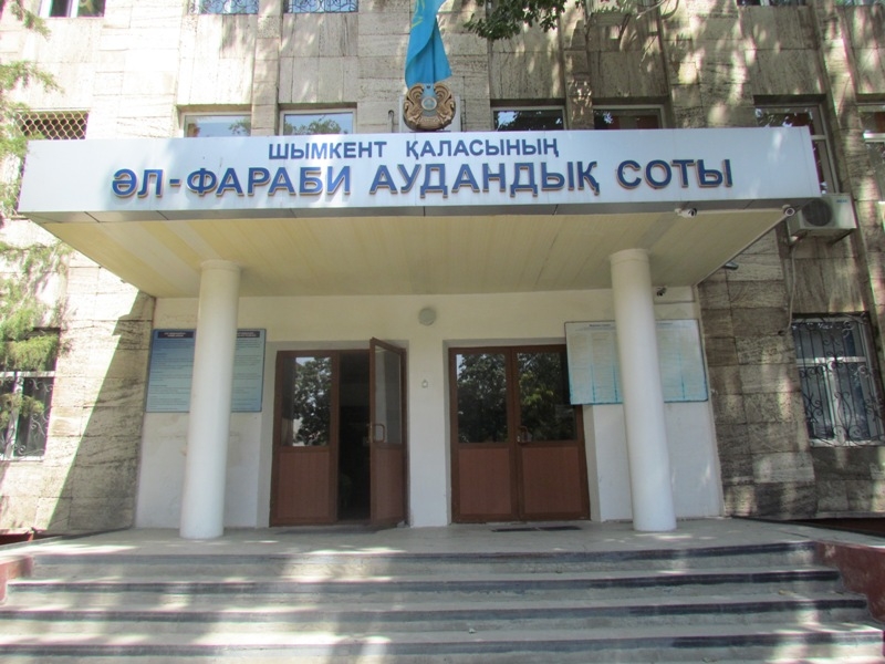 Полицейского Шымкента подозревают в участии в ОПГ, занимавшейся хищением бюджетных средств