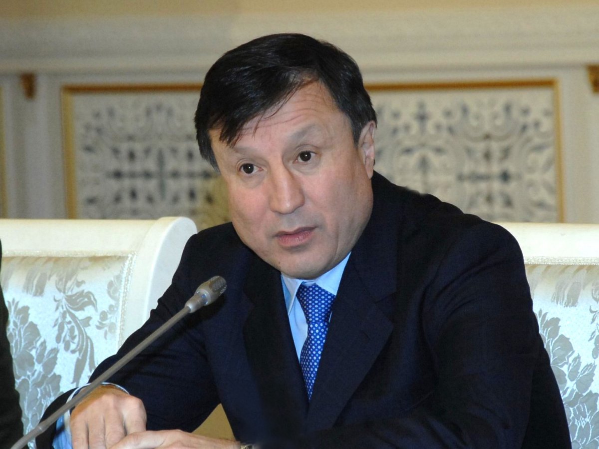 ҚР президенті әкімшілігінің жетекшісі Жақсыбековтың өкілеттігі ұзартылды