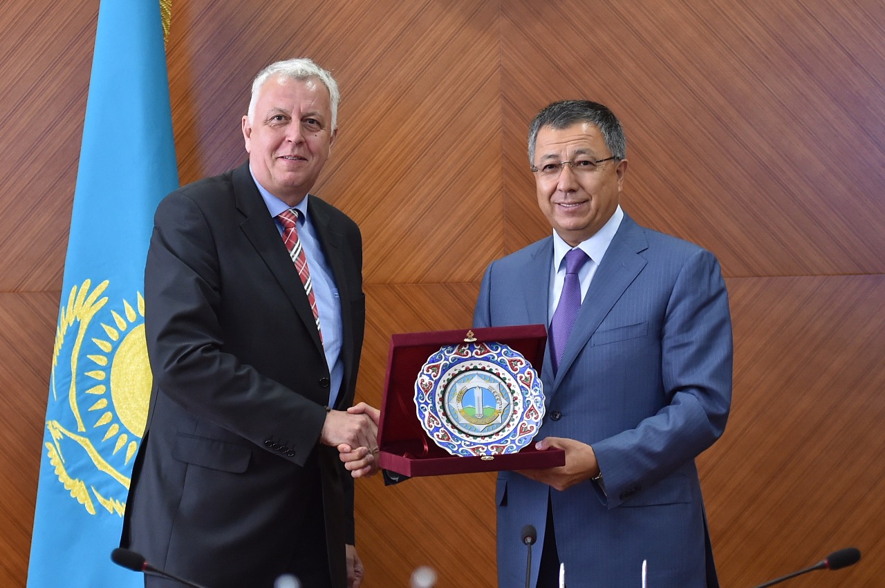 ОҚО-ның денсаулық сақтау және туризм саласына словакиялық кәсіпкерлер инвестиция салмақ