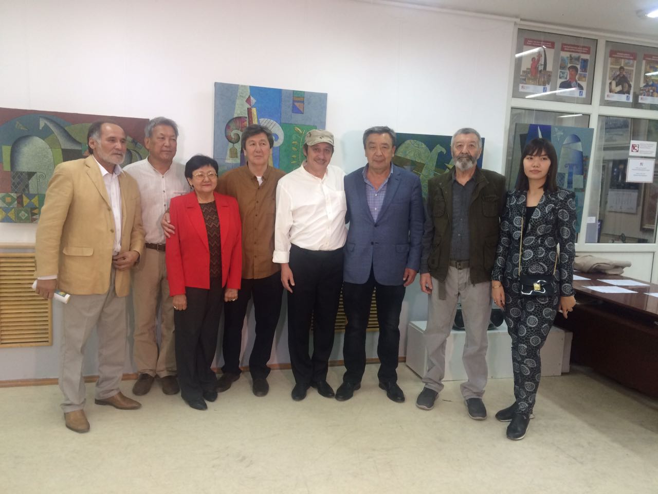 Алматыда Сұлтан Иляевтың көрмесі өтуде