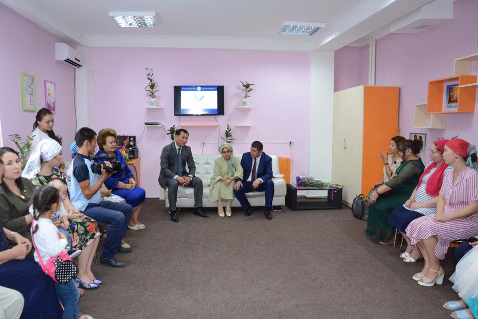 ОҢТҮСТІКТЕ «ШАҢЫРАҚ» ЖАС ОТБАСЫЛАР МЕКТЕБІ АШЫЛДЫ