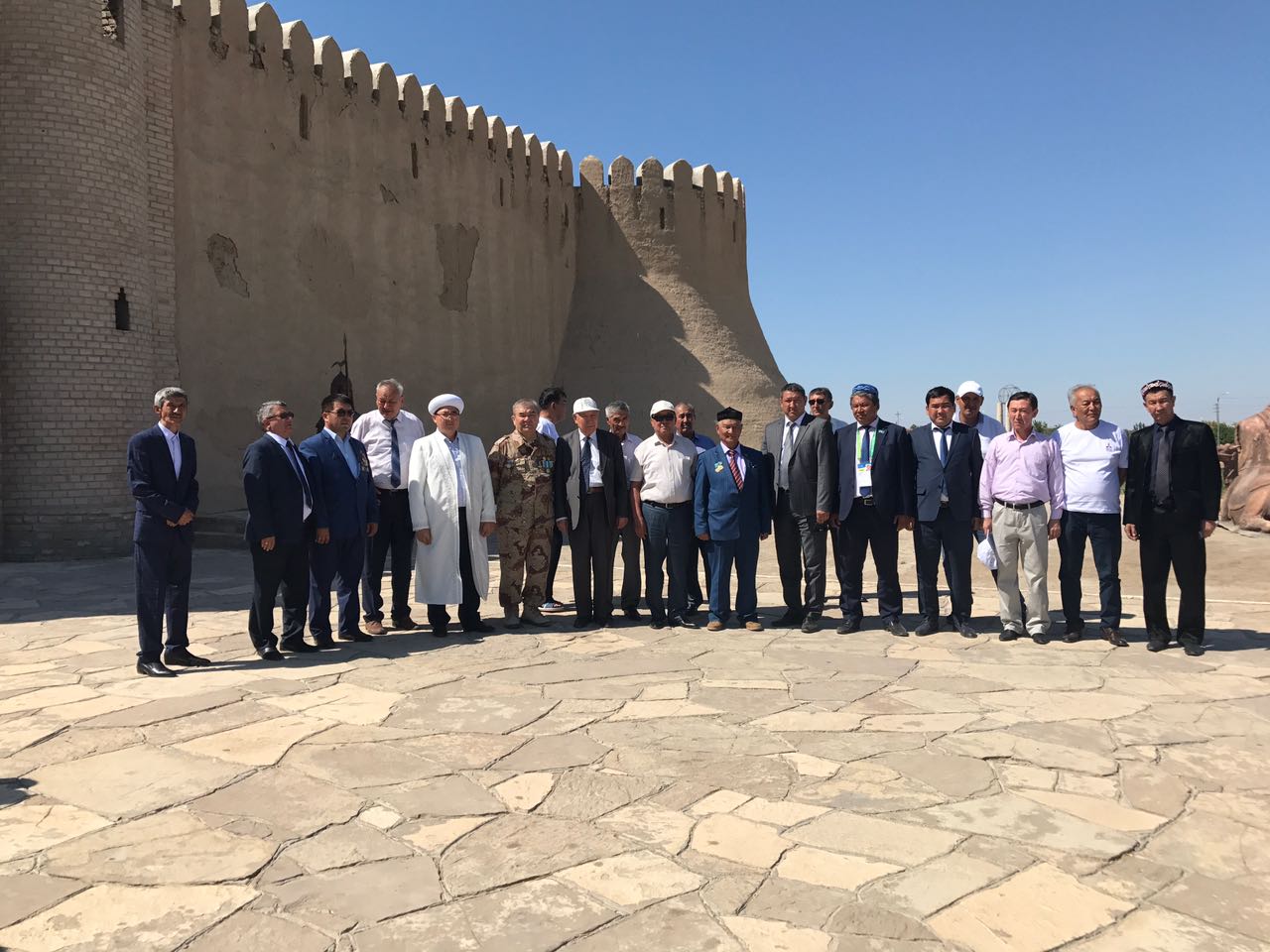 «Ұлы дала автокеруені» Отырар ауданындағы Арыстан баб кесенесінде