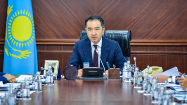 Б. Сағынтаев мектептердің құрылысына қатысты тендерлер өткізу жүйесін қайта қарауды тапсырды