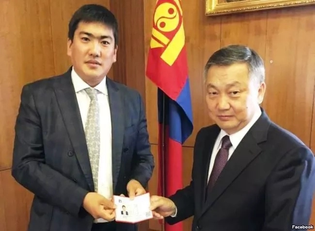 Моңғолия президентінің кеңесшісі болып тағайындалған жалғыз қазақ кім?