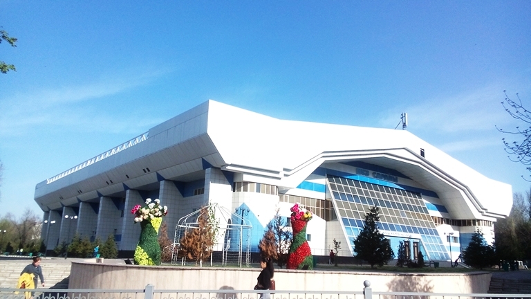 Известный олигарх выкупил крупнейший объект Шымкента